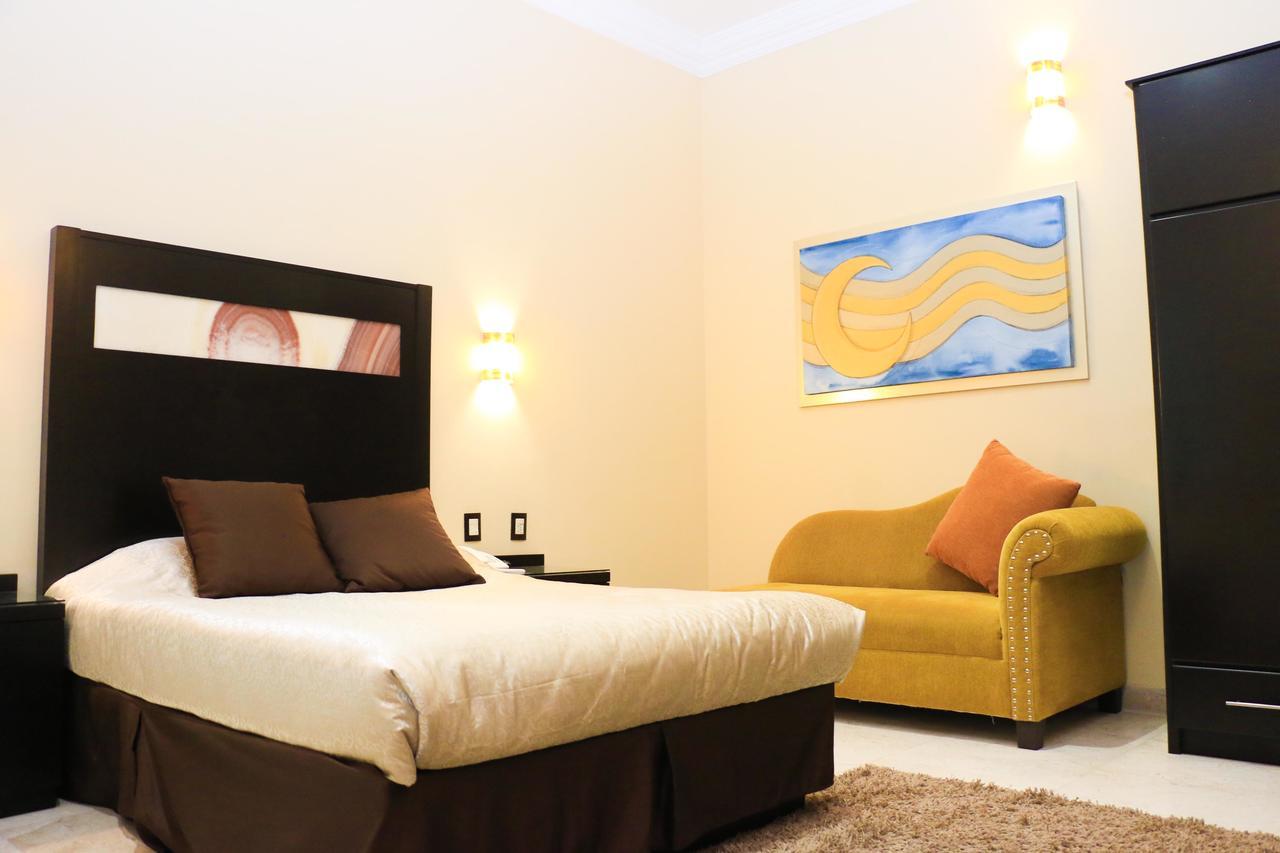 Nueva Luna Boutique Hotel 5*